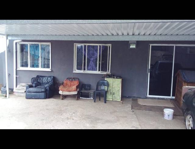 3 BEDROOM TOWNHOUSE FOR SALE IN CANESIDE